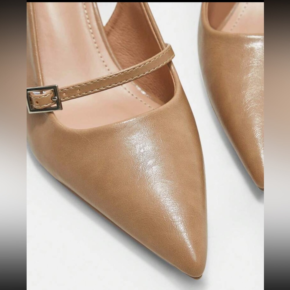 Buckle detail slingback beige / nude kitten heel pumps - Picture 5 of 7